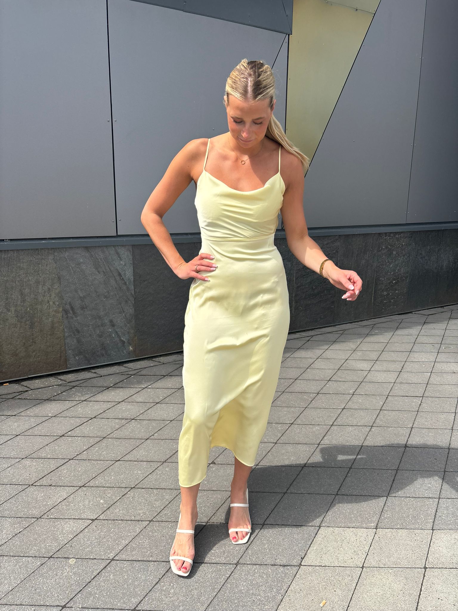 VIRAVENNA Long Dress - Pastel Yellow - VERO MODA & VILA Bergvik